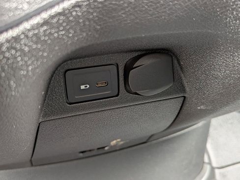 Used 2020 Mercedes-Benz Sprinter 3500 image 21