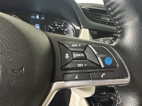 Used 2022 Nissan Rogue Sport SL AWD/4WD image 18