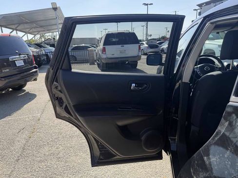 Used 2013 Nissan Rogue S w/ Special Edition Pkg AWD/4WD image 16