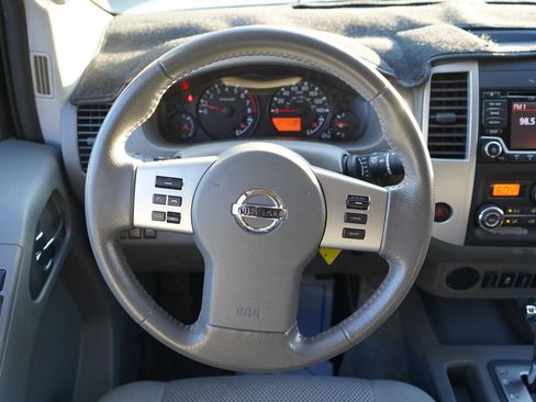 Used 2016 Nissan Frontier SV w/ SV Value Truck Package RWD image 17