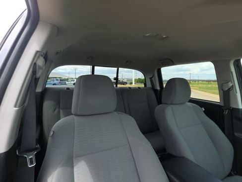 Used 2017 Toyota Tacoma SR5 w/ Tow Package RWD image 30