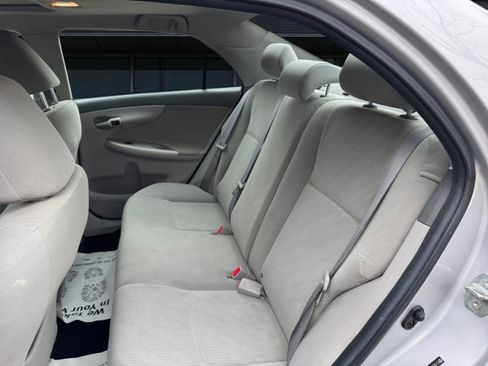 Used 2010 Toyota Corolla LE image 14