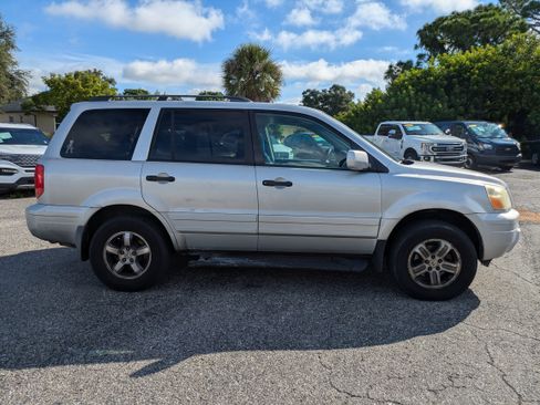 Used 2004 Honda Pilot EX image 3