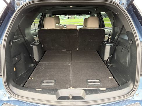 Used 2019 Ford Explorer 4WD w/ Class III Trailer Tow Package image 18