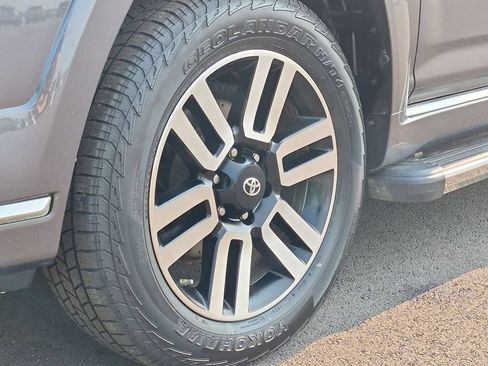 Used 2014 Toyota 4Runner Limited AWD/4WD image 22