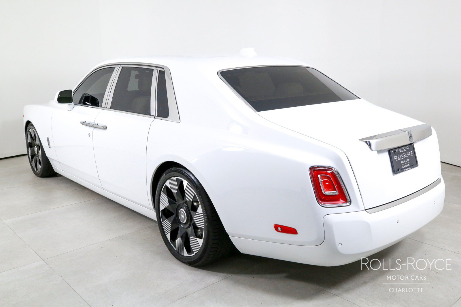 Certified 2024 Rolls-Royce Phantom Sedan RWD image 8