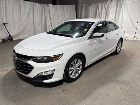 Used 2024 Chevrolet Malibu LT FWD image 3