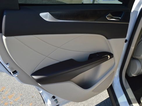 Used 2019 Lincoln MKC Reserve AWD/4WD image 18