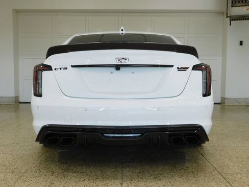 Used 2024 Cadillac CT5 V Blackwing w/ Carbon Fibre Package 2 RWD image 8