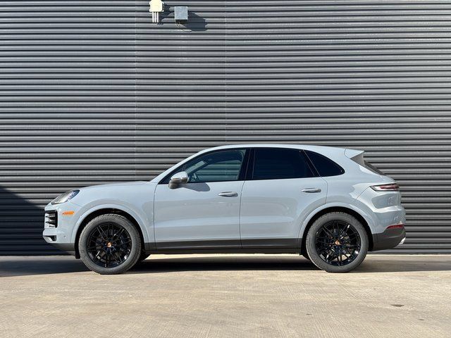 Used 2026 Porsche Cayenne AWD/4WD image 2
