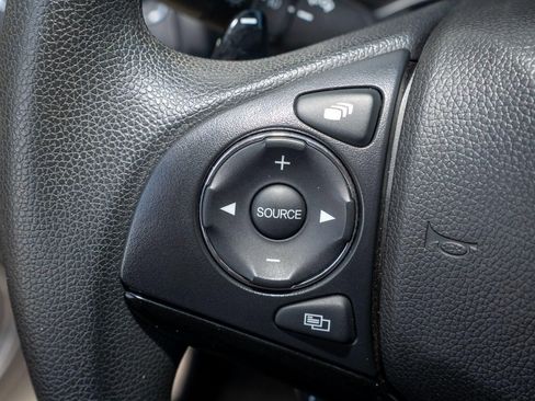 Used 2022 Honda HR-V EX image 32