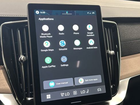 New 2026 Volvo XC90 B5 Plus AWD/4WD image 17