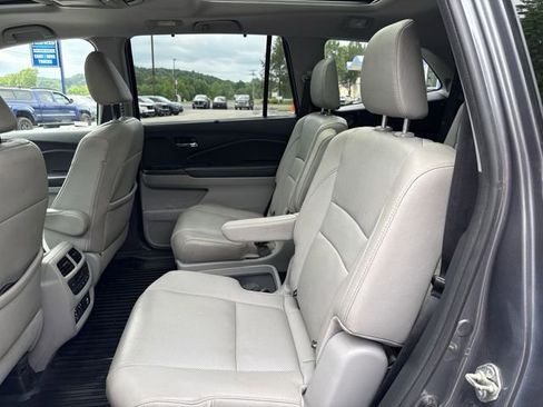Used 2016 Honda Pilot Elite image 27
