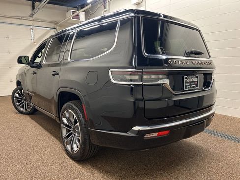 Used 2025 Jeep Grand Wagoneer Series III AWD/4WD image 4