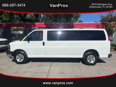 Used 2017 Chevrolet Express 3500 LT w/ LT Preferred Equipment Group image 2
