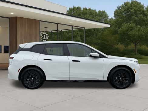 Used 2026 BMW iX xDrive45 w/ Premium Package image 6