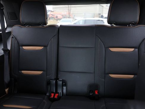 Used 2021 GMC Yukon AT4 AWD/4WD image 16