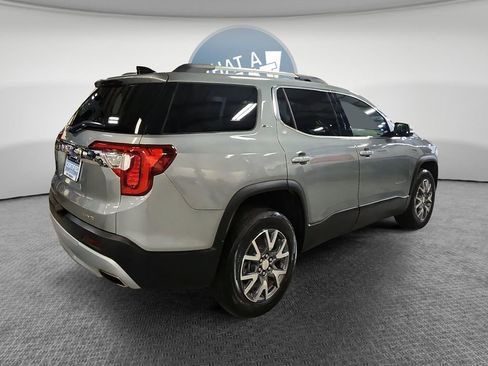 Certified 2023 GMC Acadia SLT AWD/4WD image 4