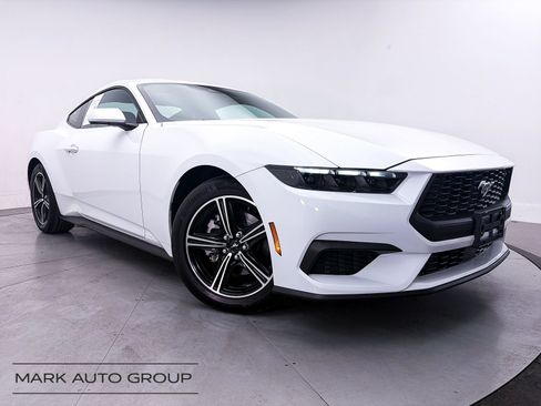 Used 2025 Ford Mustang Premium RWD image 2