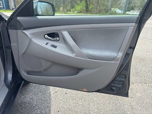 Used 2010 Toyota Camry XLE FWD image 20