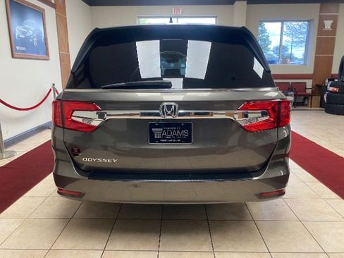 Used 2019 Honda Odyssey EX-L image 3