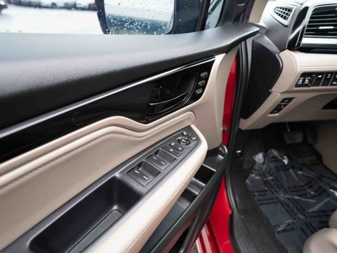 Used 2022 Honda Odyssey Elite image 7