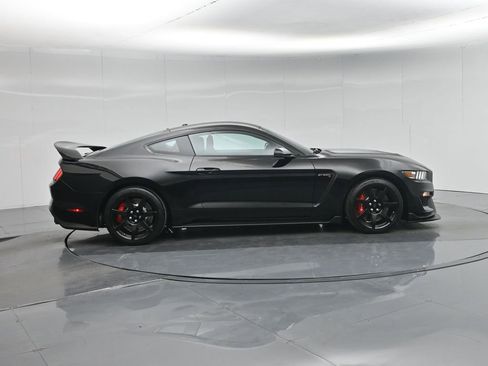Certified 2017 Ford Mustang Shelby GT350R w/ GT350R Equipment Group 920A image 23
