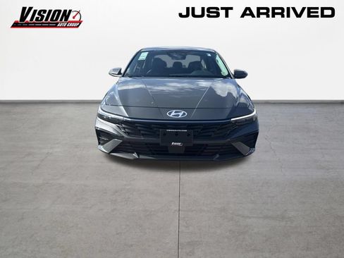 New 2026 Hyundai Elantra Limited FWD image 1