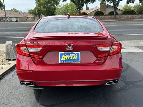 Used 2018 Honda Accord Sport image 4