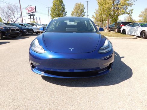 Used 2018 Tesla Model 3 Long Range image 3