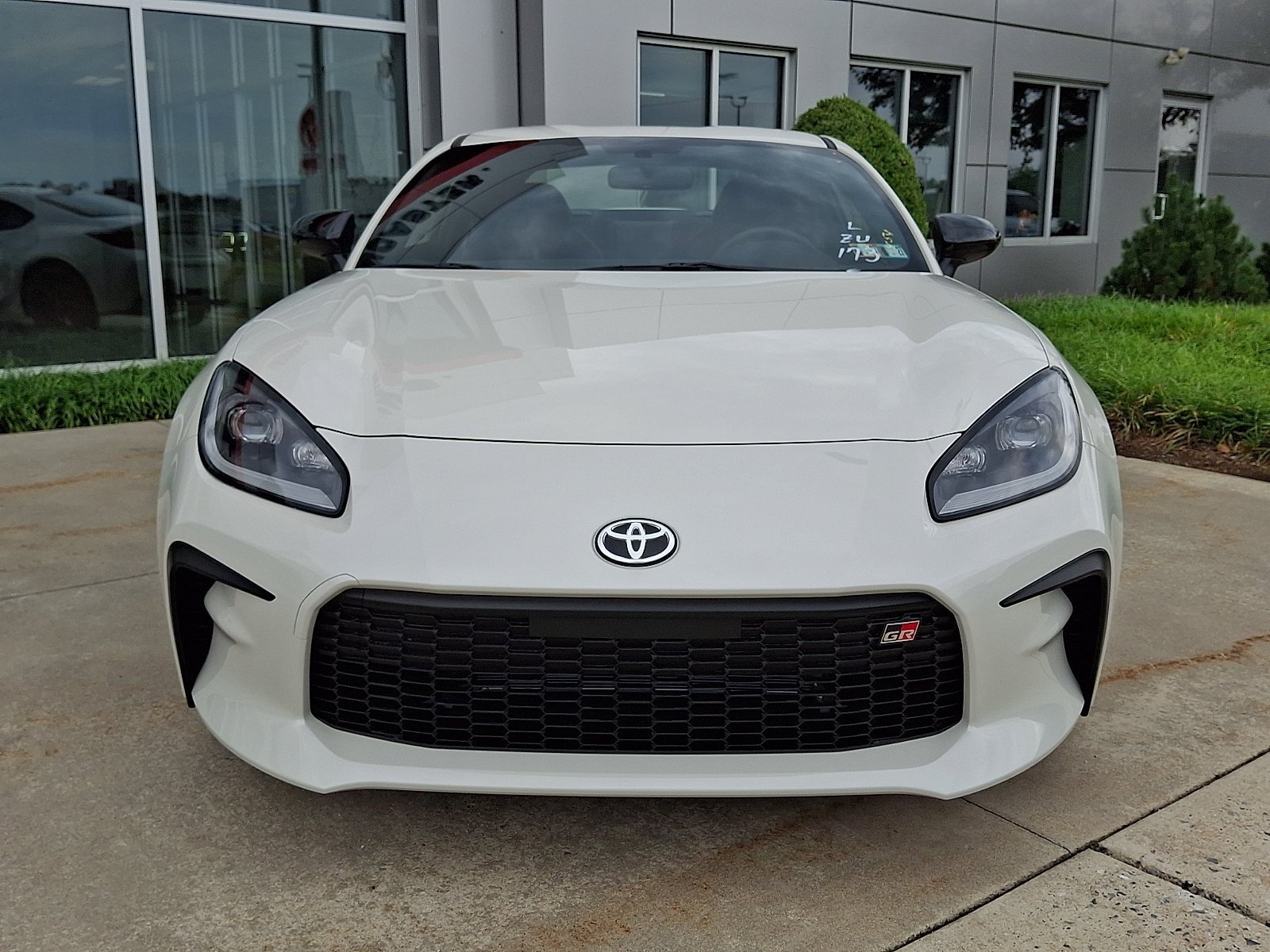 New 2026 Toyota GR86 Premium w/ ALL Weather Mat Package (TMS) RWD image 2