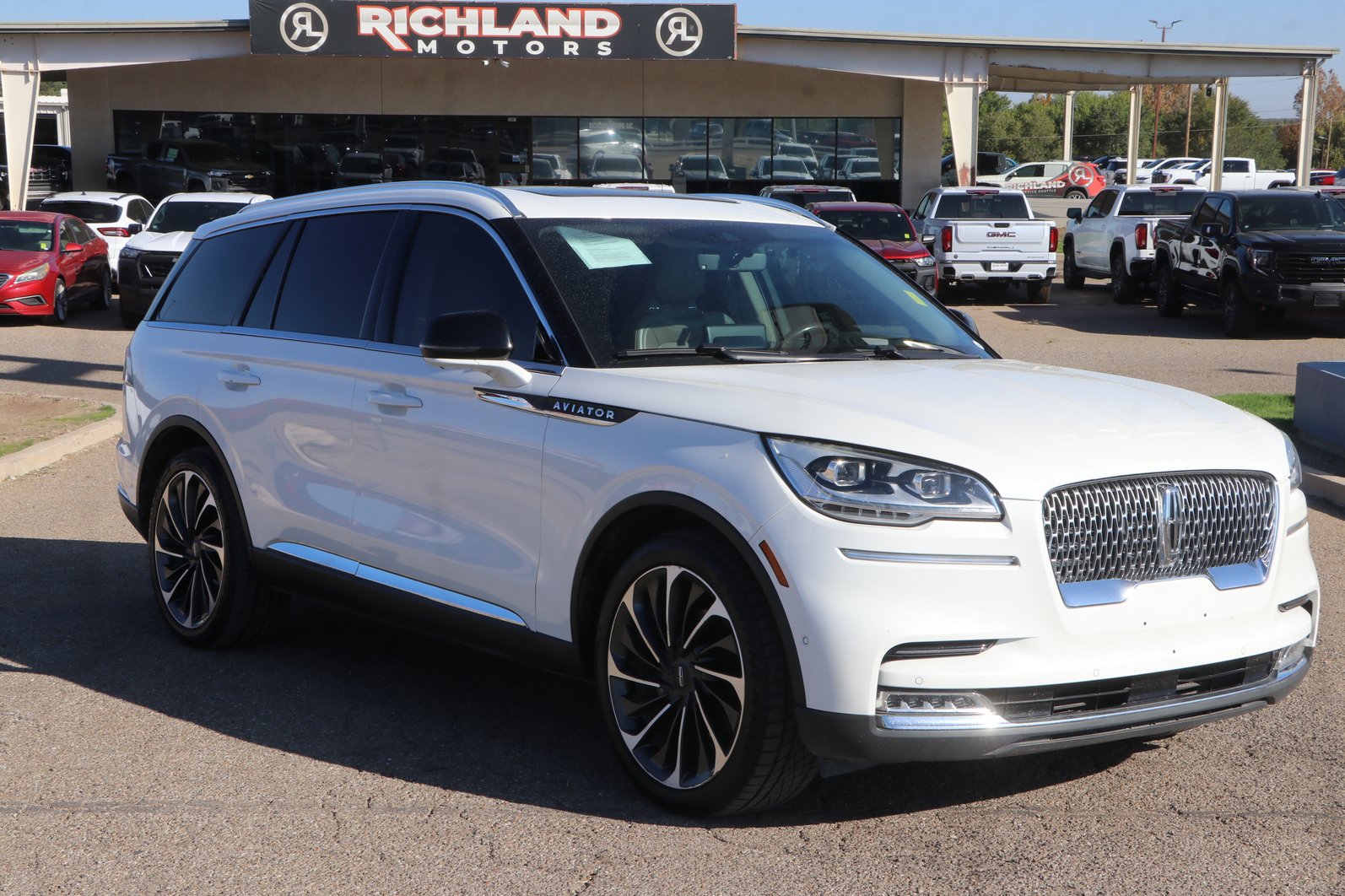 Used 2020 Lincoln Aviator Reserve w/ Equipment Group 202A AWD/4WD image 1