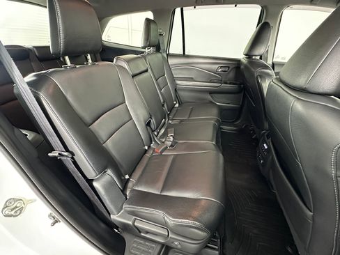 Used 2017 Honda Pilot Touring image 38