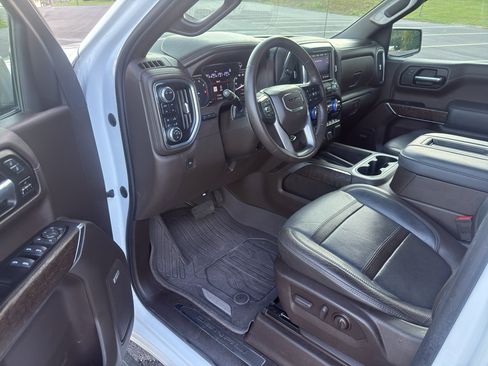 Used 2022 GMC Sierra 1500 Denali w/ Denali Reserve Package AWD/4WD image 17