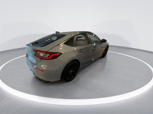 Used 2023 Honda Civic Sport image 8