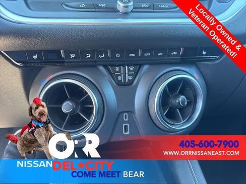 Used 2025 Chevrolet Blazer LT FWD image 25