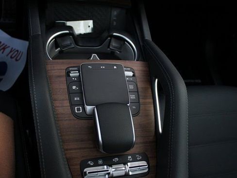 New 2026 Mercedes-Benz GLS 580 4MATIC image 28