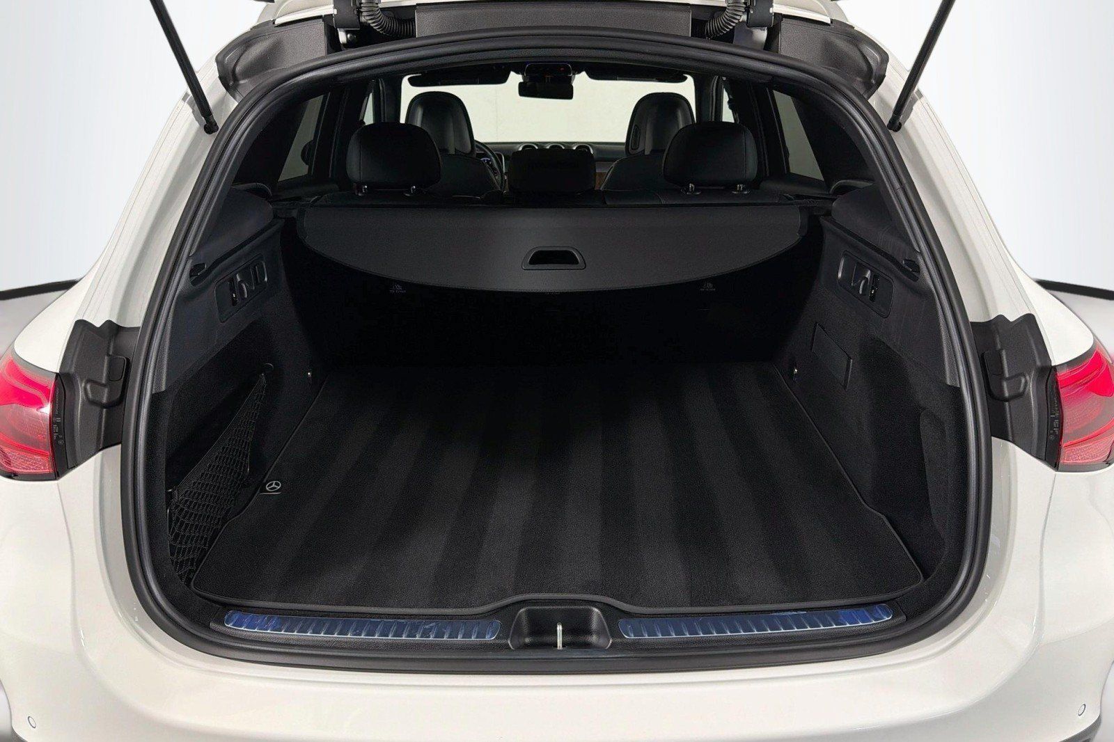Certified 2026 Mercedes-Benz GLC 300 image 23