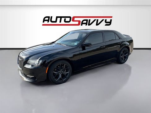 Used 2023 Chrysler 300 S w/ Comfort Group image 3