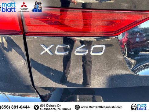 Used 2025 Volvo XC60 B5 Plus image 16
