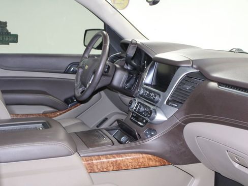 Used 2017 Chevrolet Tahoe Premier image 31
