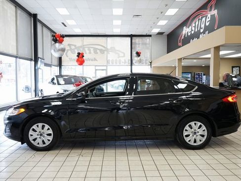 Used 2019 Ford Fusion S image 4