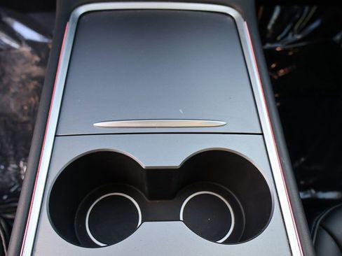 Used 2024 Tesla Model Y Long Range image 57