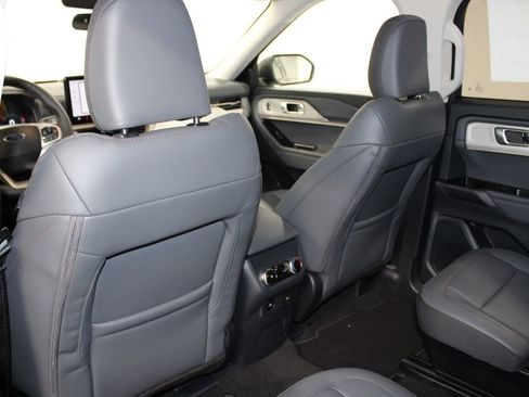 New 2026 Ford Explorer Active w/ Active Comfort Package image 26