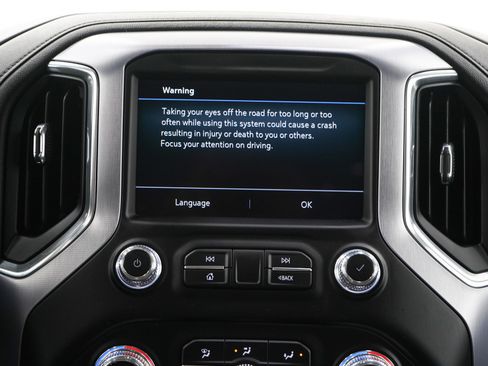 Used 2019 GMC Sierra 1500 SLE w/ SLE Value Package AWD/4WD image 18