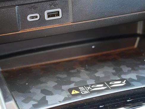 New 2026 GMC Canyon Denali image 16