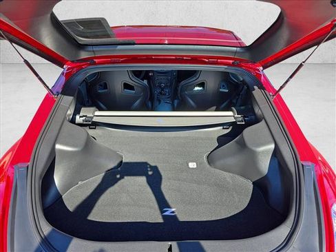 Used 2016 Nissan 370Z NISMO RWD image 11