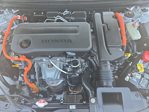Used 2025 Honda Accord Sport image 28