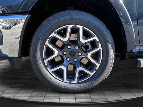 New 2026 RAM 1500 Laramie AWD/4WD image 11