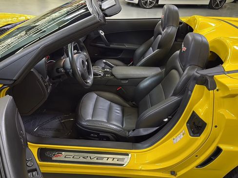 Used 2013 Chevrolet Corvette Grand Sport w/ 3LT Preferred Equipment Group image 17